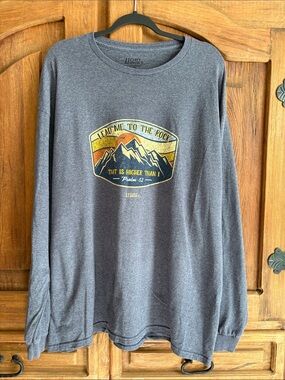 Light Source Men's Long Sleeve Heather Gray Mountain Graphic Tee